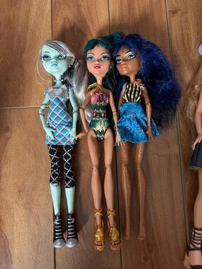 Monster High Doll Lot - 3 Fashion Dolls with Colorful Outfits